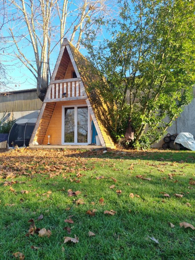 Le Chalet Tipi Avec Jacuzzi Et Jardin トロワ エクステリア 写真